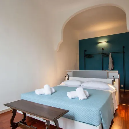 Piazza Del Carmine By Interhome Appartement