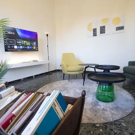 Piazza Del Carmine By Interhome Appartement *