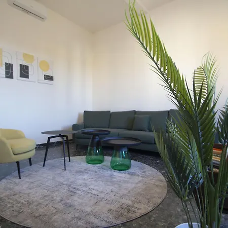 Appartement Piazza Del Carmine By Interhome