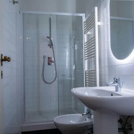 Piazza Del Carmine By Interhome Appartement