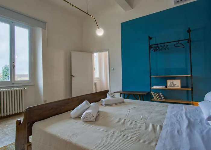 Piazza Del Carmine By Interhome Florencia