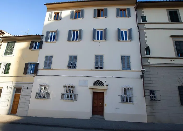 Piazza Del Carmine By Interhome * Florencia